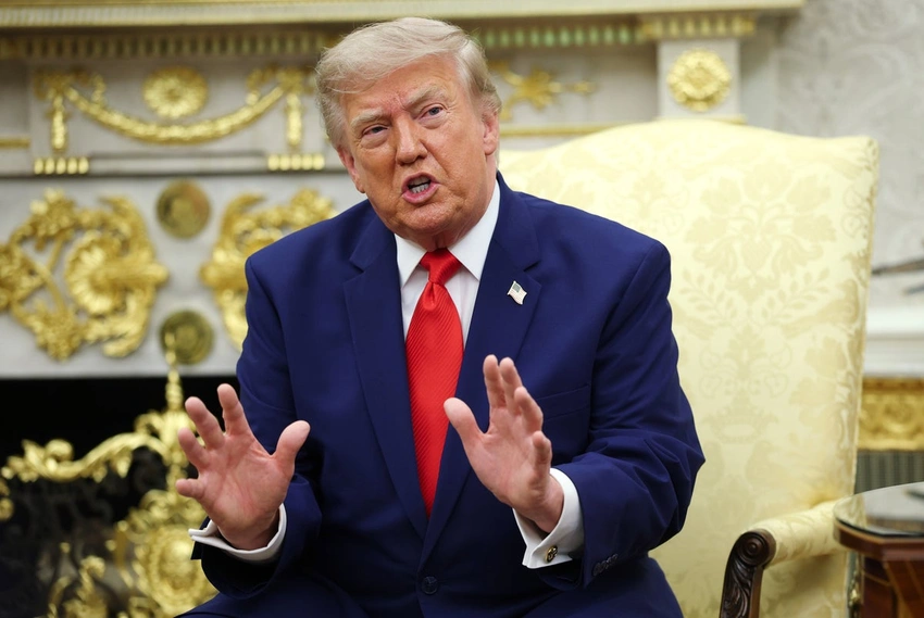 Trump's 200% Tariff Threat on Generic Drugs: Reshore US Pharma!