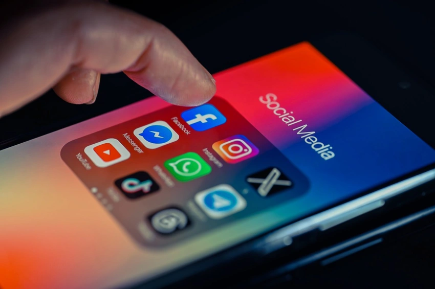 Should We Lock Our Kids Out of the Digital World?