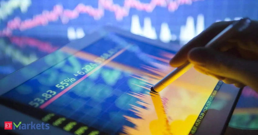 FIIs Sell Indian Stocks 48,213 Cr in April as Market Holds Gains