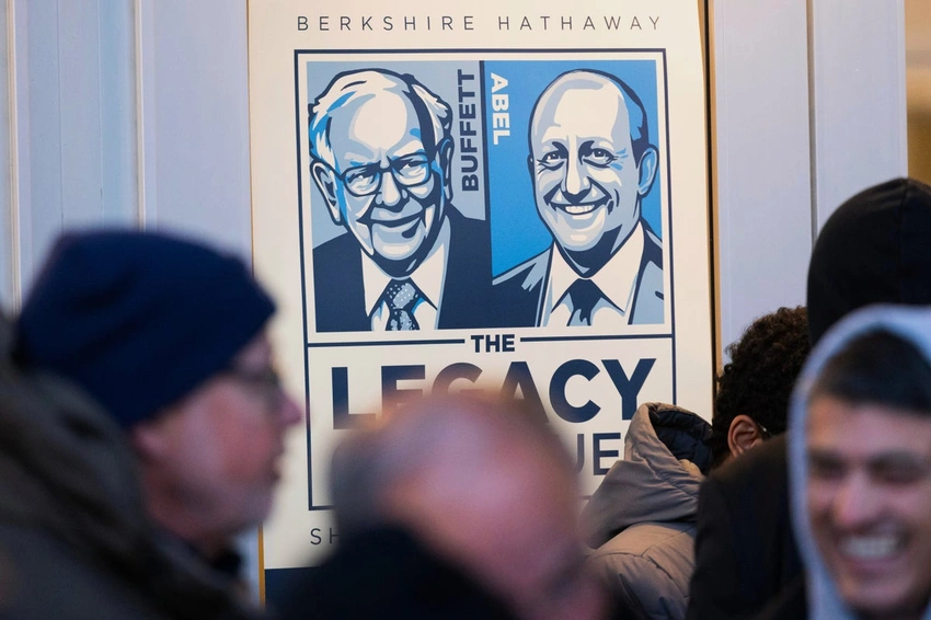 Berkshire Hathaway Bets Big on Alphabet, Boosts Homebuilder Stakes!