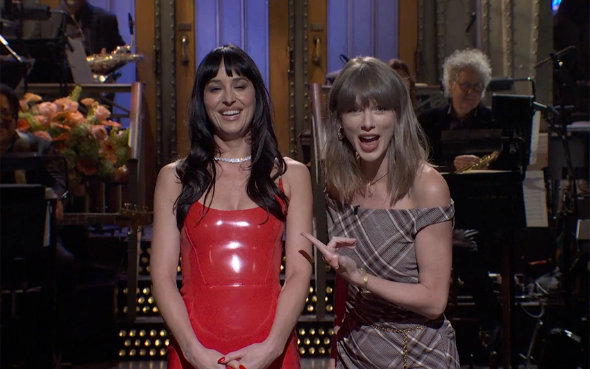 Taylor Swift's Hilarious Surprise SNL Cameo with Dakota Johnson!