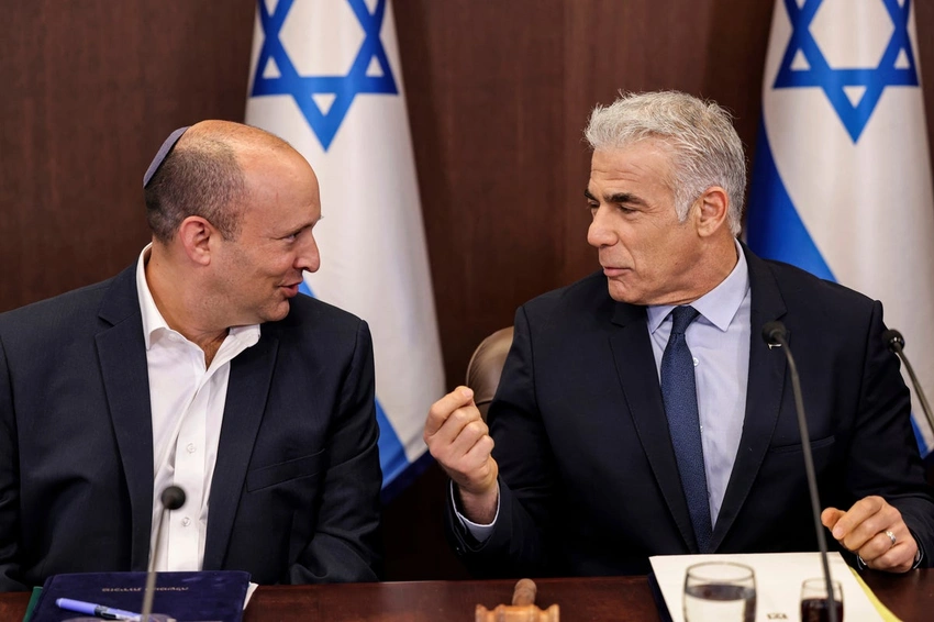 Two Former Israeli Premiers Unite to Challenge Netanyahu in Elections
