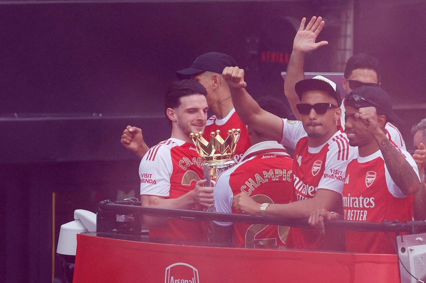 Arsenal’s Historic Parade: Thousands Celebrate Premier League Victory