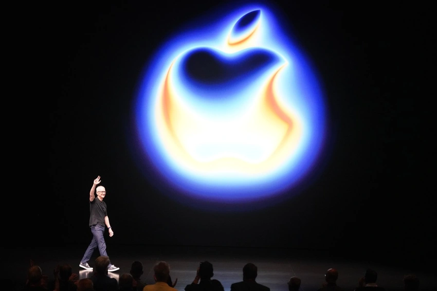 Trump: Apple & Intel Team Up for US Chip Production & Design Boost
