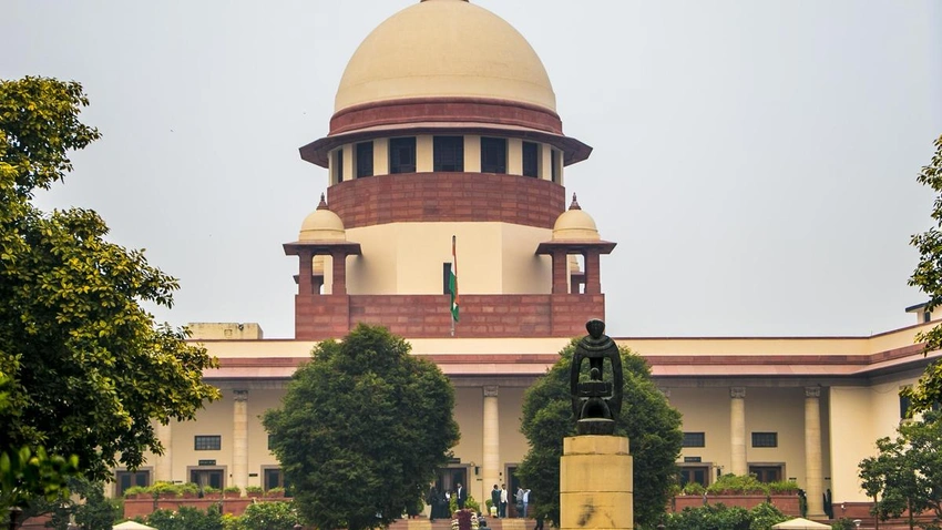SC Urges Govt to Embrace Simplicity, Cut Red Tape