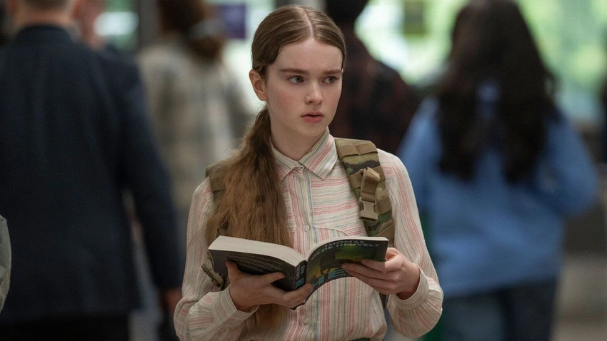 Stephen King's 'Carrie' TV Series Unleashes Horrifying New Trailer! 😱📺
