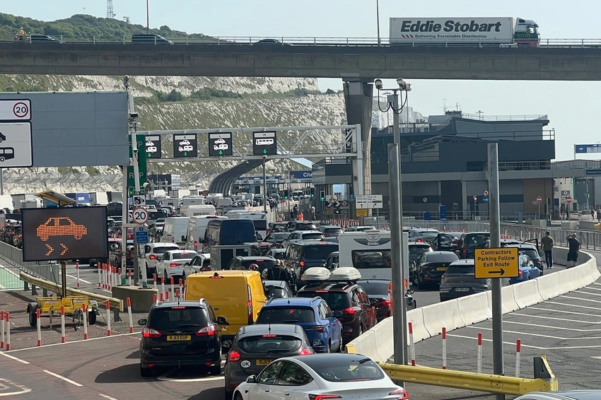 Holiday Chaos at Dover: French Authorities Suspend EU Border Checks to Ease Gridlock