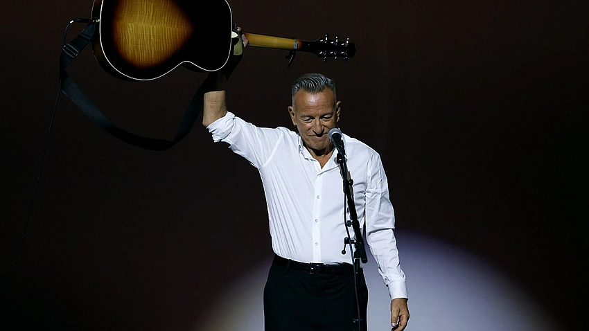 Springsteen Performs Anti-ICE Song at Minneapolis Protest Concert