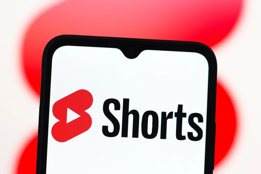 YouTube Shorts Gets Major Update: Clear Screen, 2x Speed & Heart Reactions!