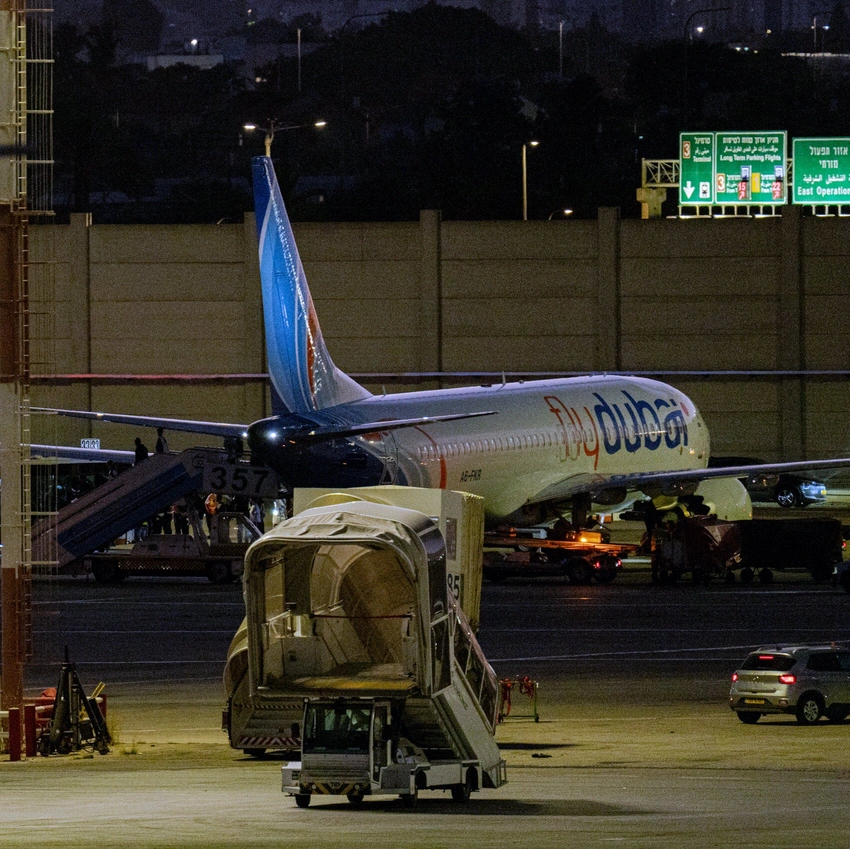 Mid-Air Mayhem: Off-Duty Pilots & Passengers Heroically Avert Disaster on flydubai Flight!