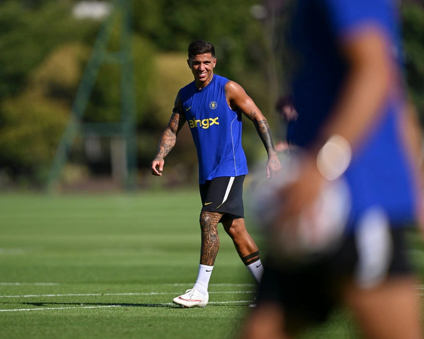 Chelsea's Enzo Fernandez Stance: Deadline Set Amid Man City Buzz!