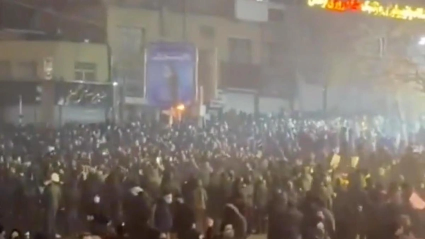 Iran's internet kill switch looms as protests intensify