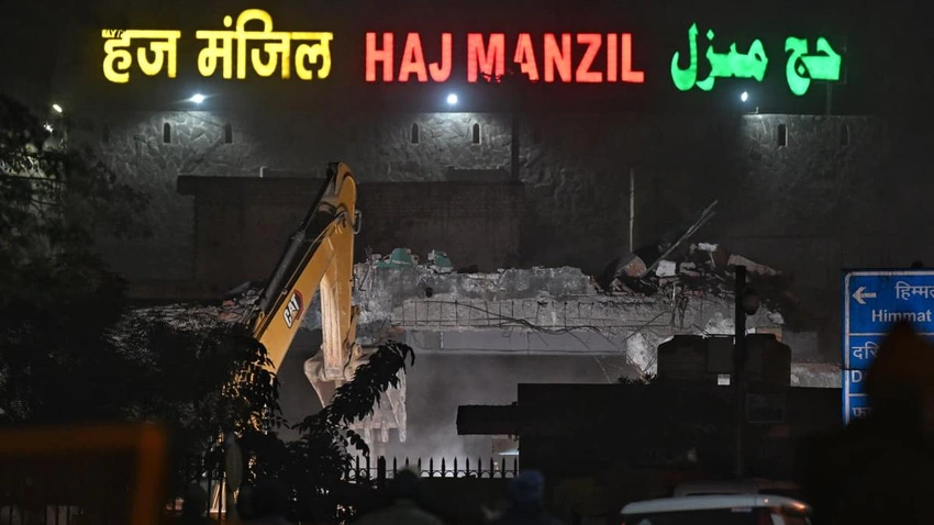 Delhi Turmoil: MCD demolition near Faiz-e-Elahi mosque sparks clashes in Turkman Gate