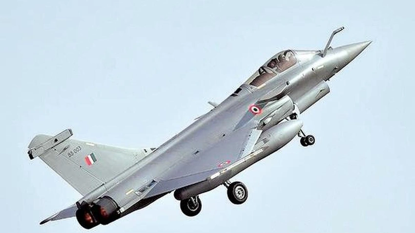Govt clears Rs 3.25 lakh crore Rafale jets deal, 80% made in India