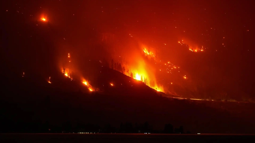 Canada Wildfire Crisis: Mass Evacuations as Blazes Double! 🔥