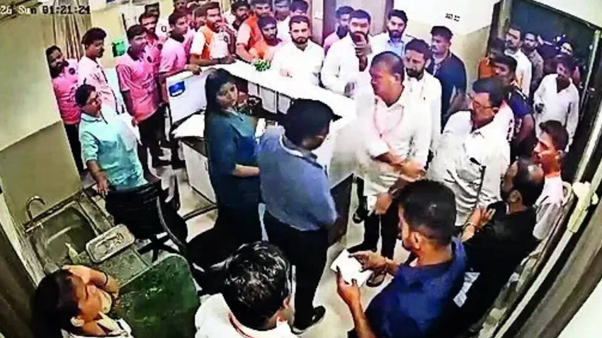Sena Leader Suspended After Palghar Hospital Attack; Shinde Vows Strict Action