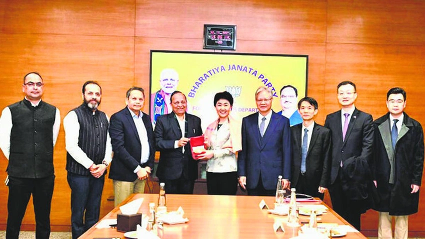CPC Delegation Meets BJP-RSS in Delhi as Congress Attacks Move