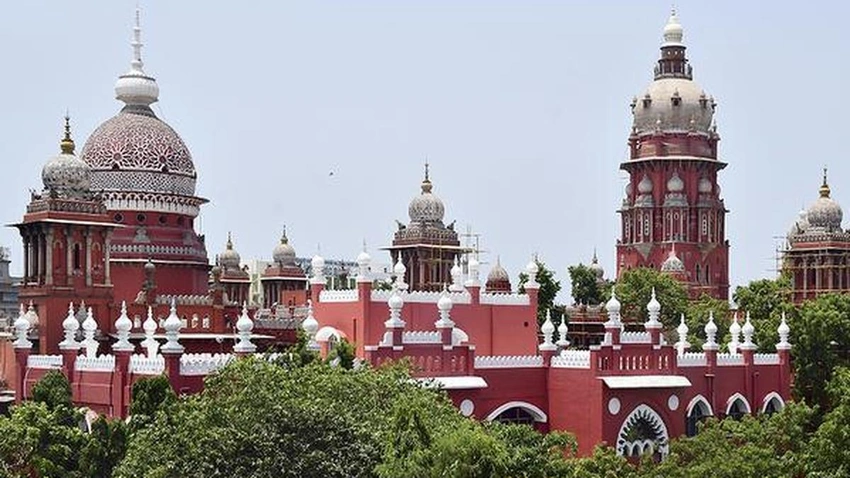 Madras HC Judge Recuses Over Bribery Allegations, Urges Vigilance Probe