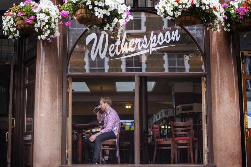 Wetherspoons Says Silence Please! No Music or Calls on Speaker 🤫