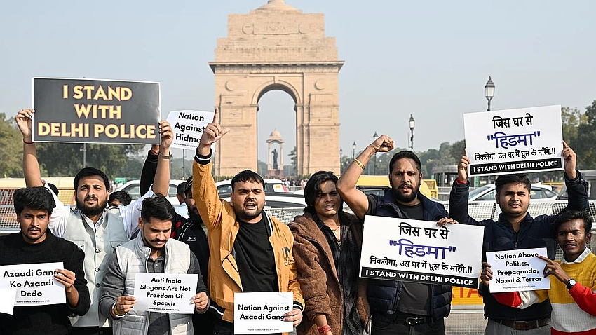 Delhi rally backs police amid uproar over Maoist slogans