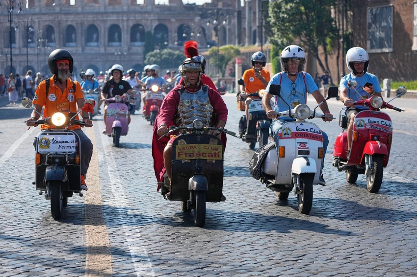 15,000 Vespas Buzz Through Rome for 80th Anniversary Bash! 🛵