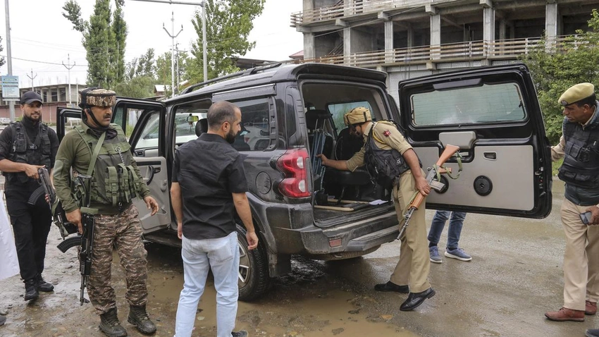 Kashmir Demolitions: LeT Terrorists' Homes Razed, 2,500 Detained After Cop Killing