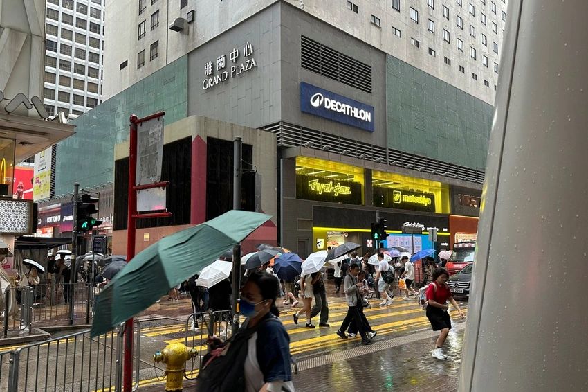 Typhoon Noul Unleashes Chaos in China: Hundreds of Thousands Evacuated!