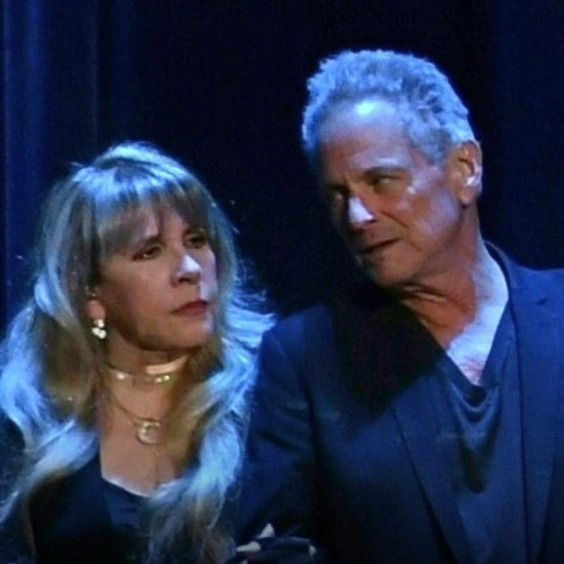 Stevie Nicks & Lindsey Buckingham Hint at New Project! 🎶