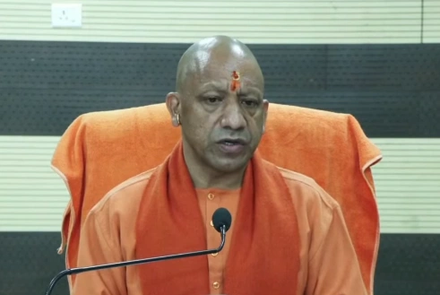 CM Yogi Adityanath Talks About The Redevelopment in Varanasi