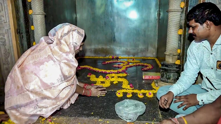 Bhojshala Verdict Sparks Debate as ASI Sets Access Rules