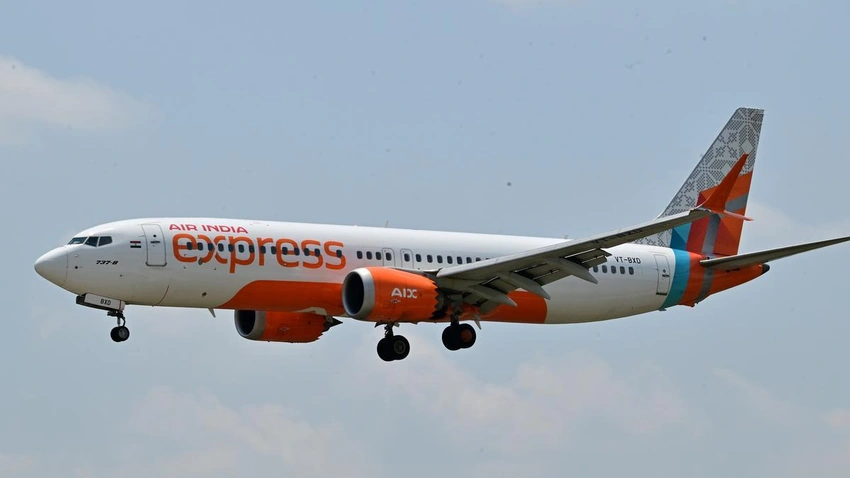 Air India Express Flight Returns to Kannur After Mid-Air Technical Glitch! ✈️