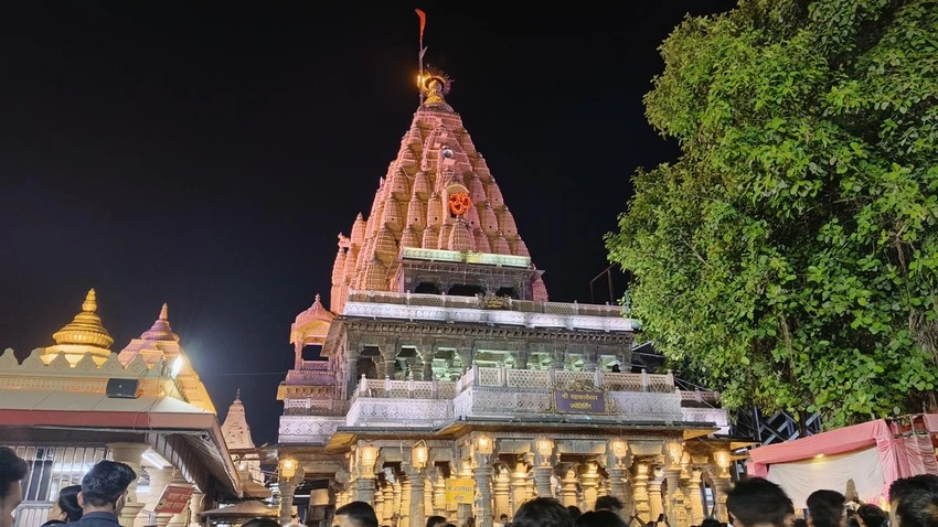 SC declines plea on VIP darshan at Mahakal temple, defers to temple authorities