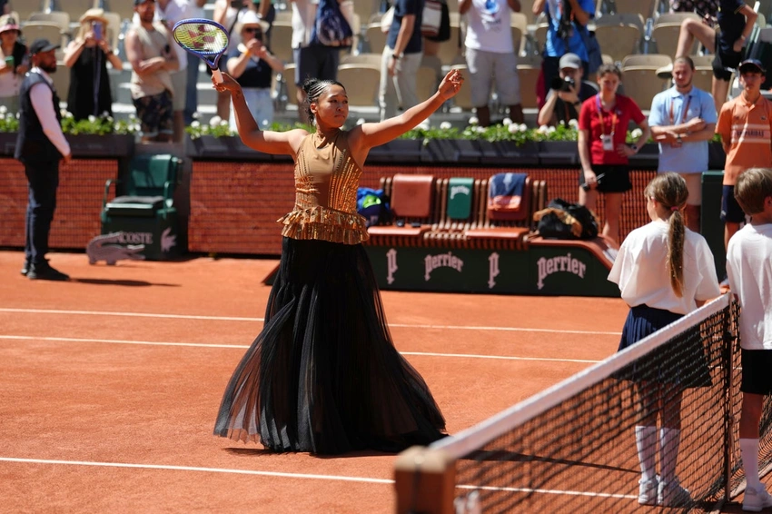 Naomi Osaka Shines in Paris: Dominates Vekic to Reach French Open Third Round