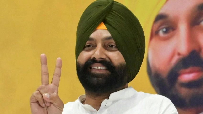 Ex-Punjab minister Bhullar arrested in warehouse official suicide case