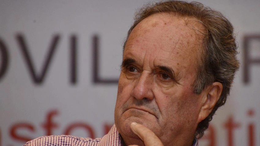 Mark Tully, BBC's 'Voice of India', dies at 90