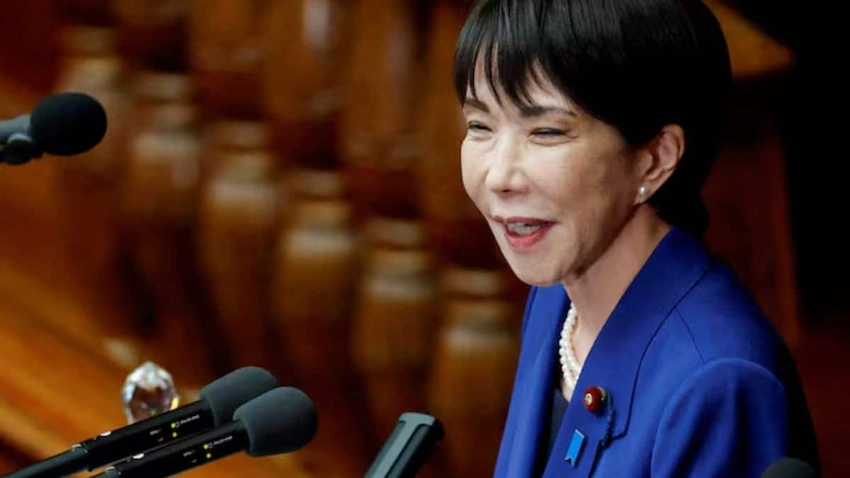 Can Japan's first female PM pull off a snap-election win?