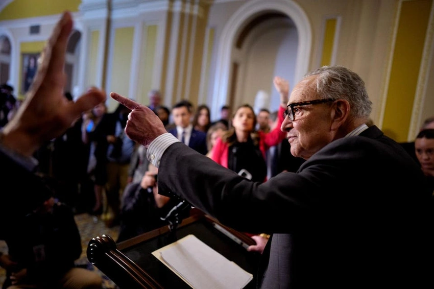 Senate Blocks Lawmaker Stock Ban: Democrats Say Bill "Doesn't Go Far Enough"