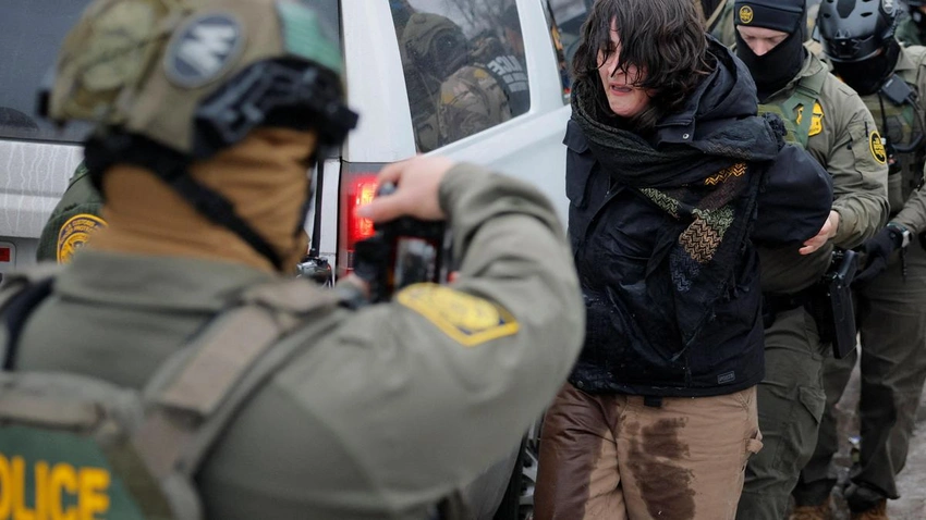 Judge limits ICE crowd-control tactics as Minneapolis protests loom