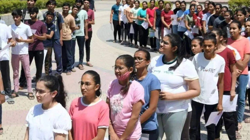 NEET UG 2026: Refunds Open, OMR Sheets & Results Soon! Don't Miss Deadlines!
