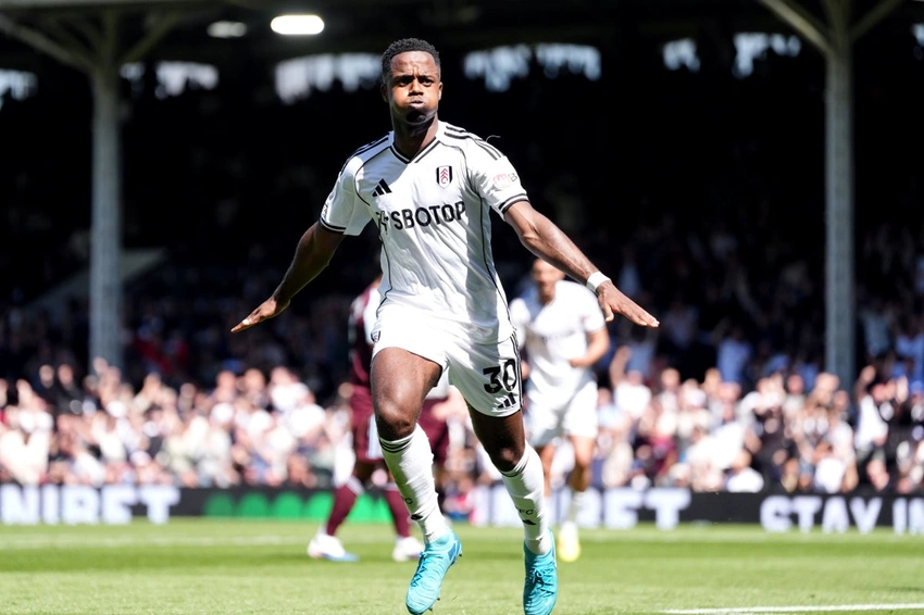 Fulham beat Aston Villa 1-0 to boost European hopes
