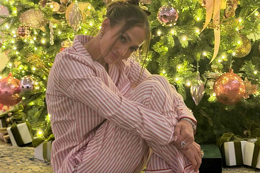 Kim Kardashian Dazzles Christmas Eve in Cleavage-Baring Archival Gown