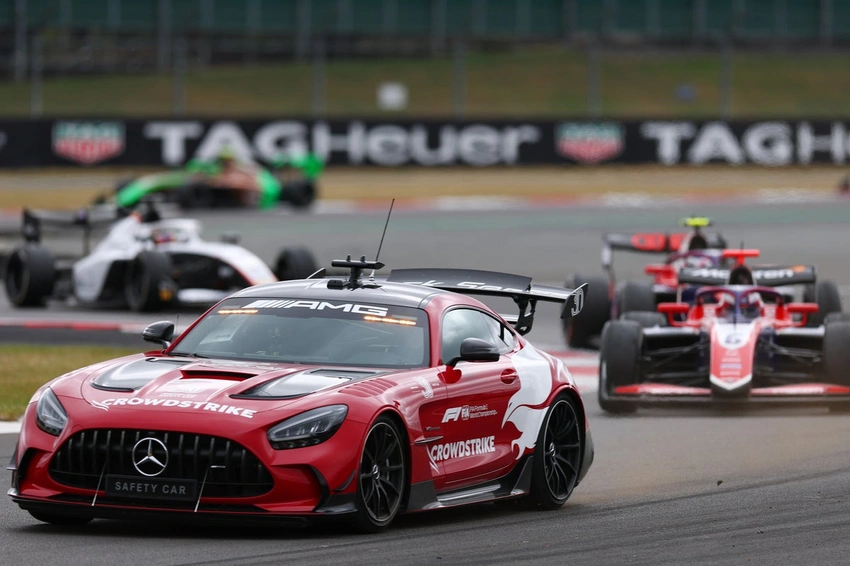 Leclerc Dominates British GP for Ferrari's Historic 250th Win! 🏎️💨