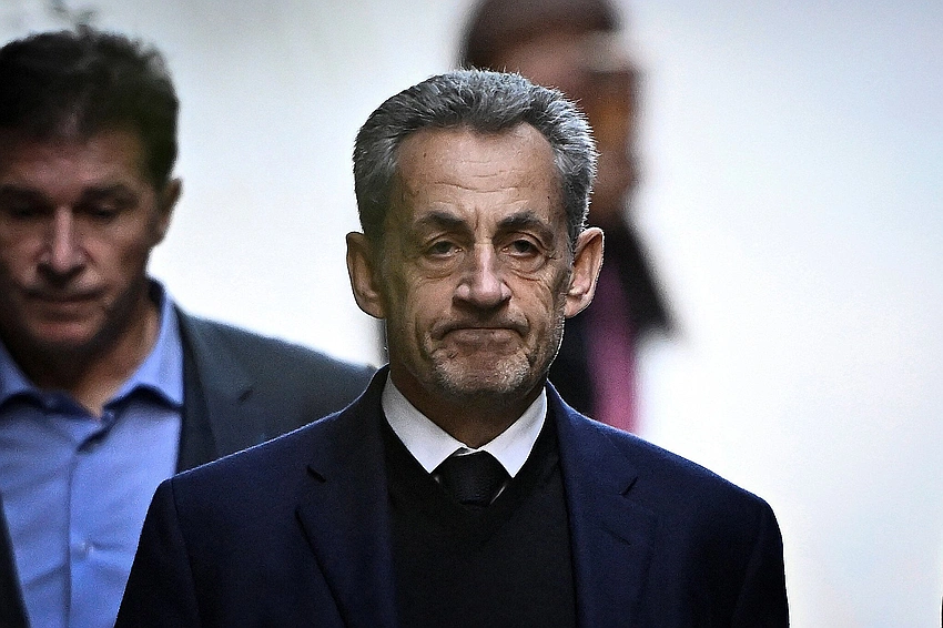 Defiant Sarkozy starts five-year prison term at La Santé