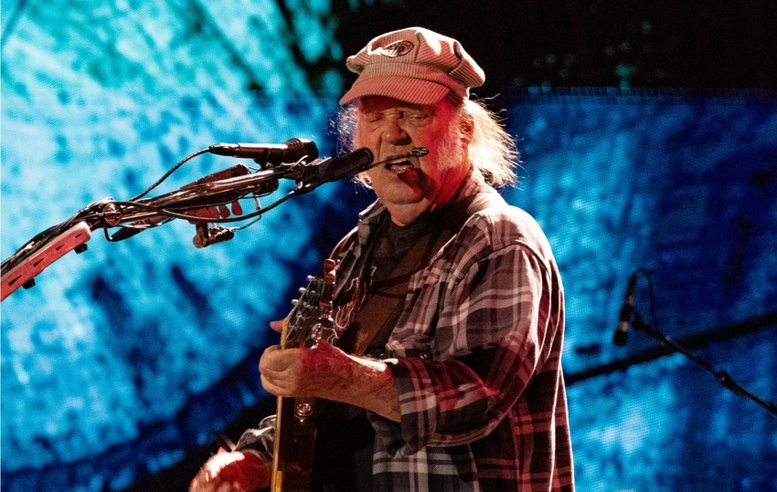Neil Young Stuns Fans with Surprise Live Performance in Vancouver