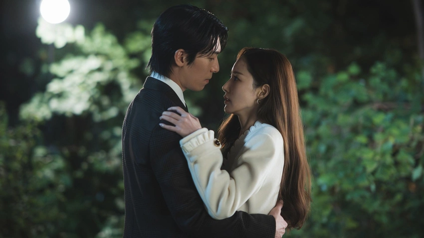 Is the Binge Era Over? Why Waiting for Your Next K-Drama Fix is Actually Better