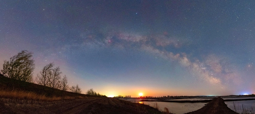 Cosmic Whispers: What Repeating Alien Signals Mean for Us All