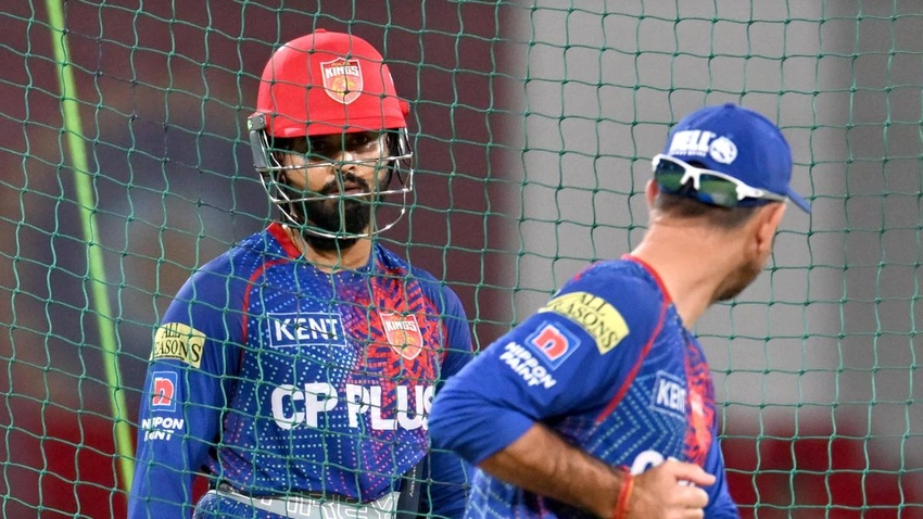 SRH Crushes RCB in High-Scoring Thriller: Hyderabad Batters Run Riot!