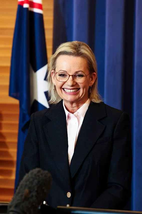 Liberal leadership spill: Ley faces Taylor challenge as resignations mount