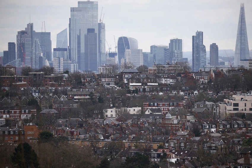 UK unemployment climbs to 5% as vacancies dip to five-year low amid Iran war shock