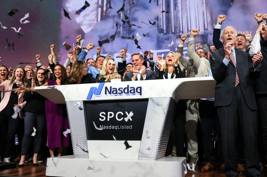 SpaceX Soars with 92% Revenue Jump! But Big Stock Unlock Looms... 🚀
